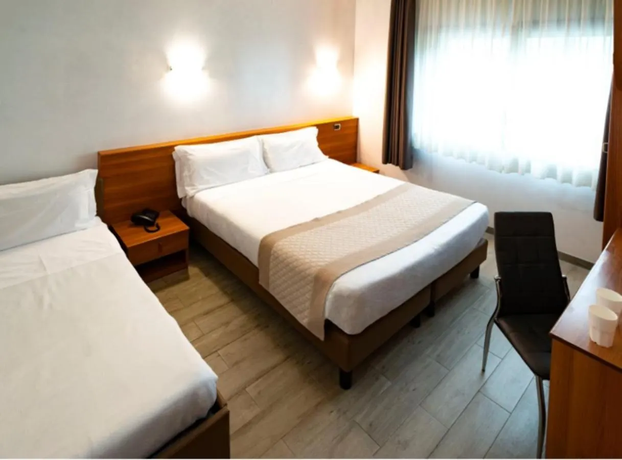 Hotel Nuova Mestre 3*,  İtalya