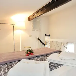  Apartamento Romantico Oltrarno - Sweet Dreams In Italia